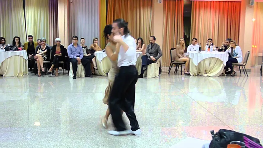 Video thumbnail for Corina Herrera y Giampiero Galdi - Bari International Tango Congress - 11.11.2012  4.4