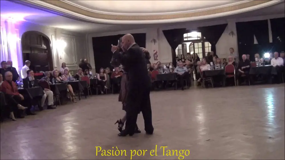 Video thumbnail for BEBA PUGLIESE y JORGE FIRPO Bailando el Tango LA RAYUELA en LA MILONGUITA