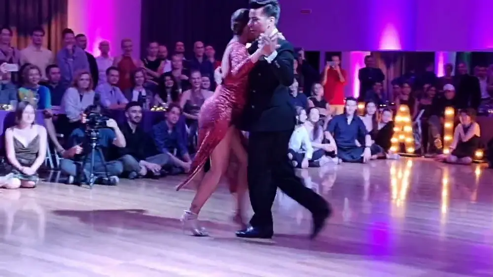 Video thumbnail for Show Sebastian Archaval &  Roxana Suarez. Bailemos Tango Festival 2021. Танго в Києві. 2021-10-21.
