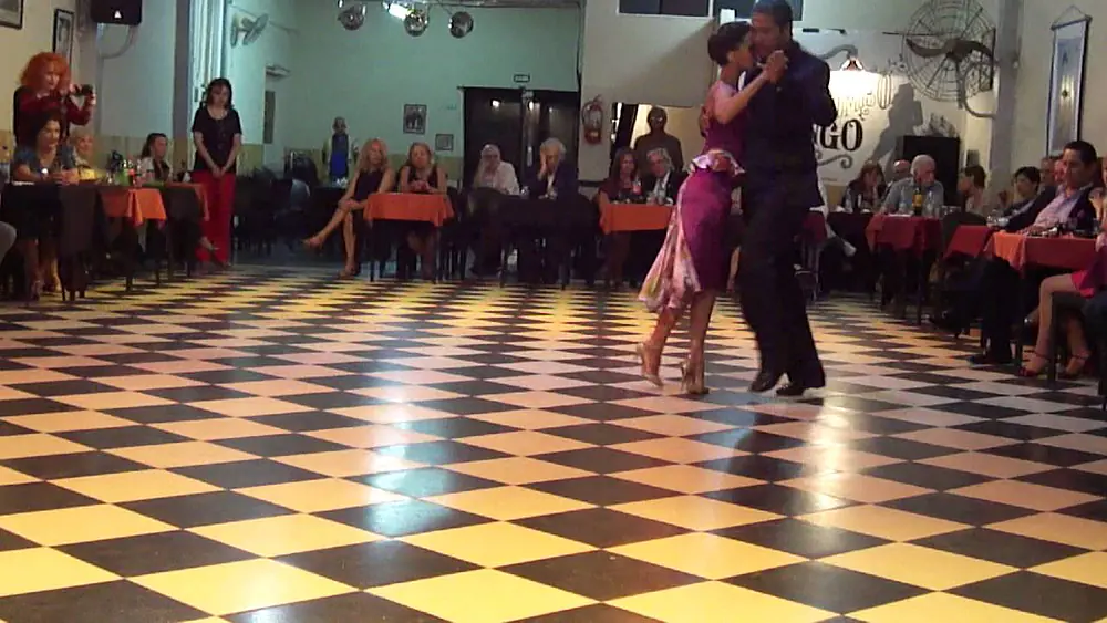 Video thumbnail for Sin Rumbo, bailan Roberto Zuaccarino y Magdalena Valdez 4/4