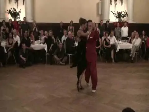 Video thumbnail for Marco Palladino y Nicoletta Pregnolato (4) - 12th International Hamburg Tango Festival
