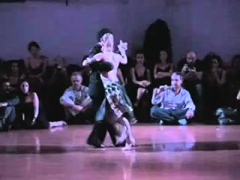 Video thumbnail for Sebastian Arce y Mariana Montes a Siracusa il 5-11-10 (02).mp4