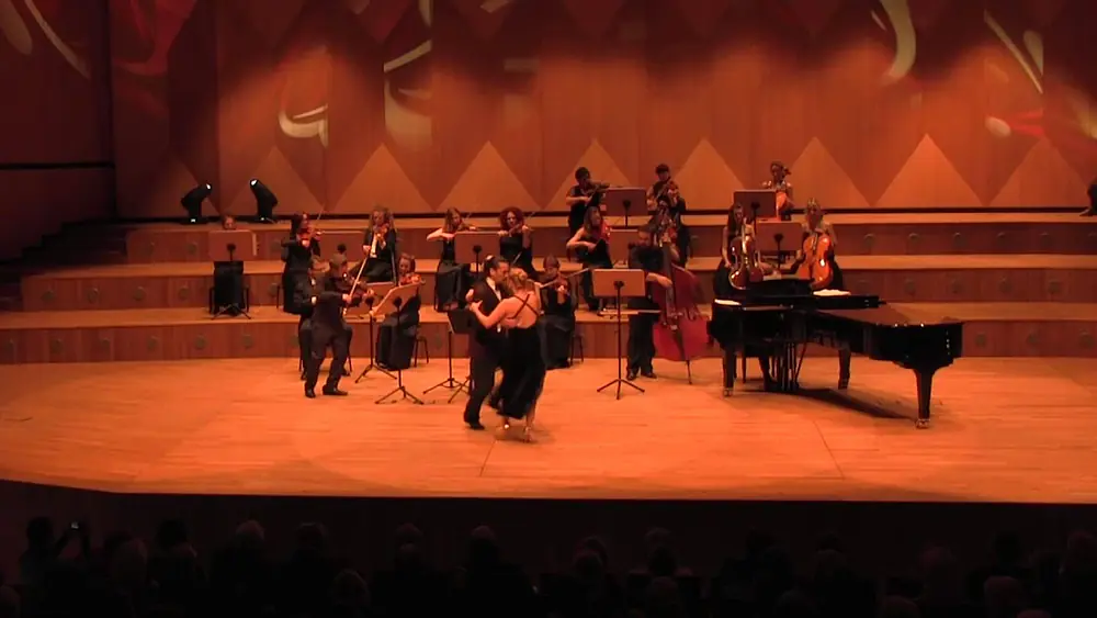 Video thumbnail for III MFTA Koszalin Arte Tango 2014  Carlos Barrionuevo i Mayte Valdes Filharmonia 3 z 4