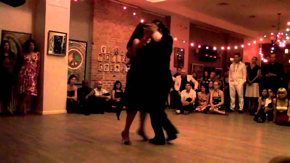 Video thumbnail for Hernan Brizuela & Elina Roldan: Argentine tango @ La Nacional 1 of 2