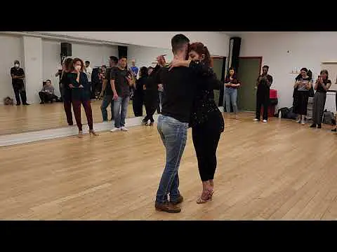 Video thumbnail for Argentine tango workshop - Sacadas: Moira Castellano & Javier Rodriguez  - Grisetta