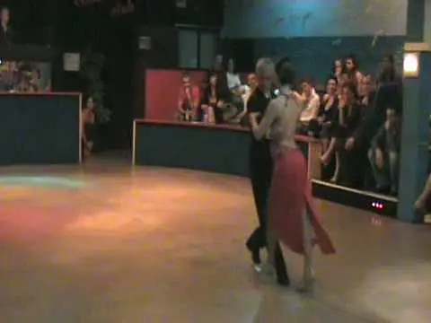 Video thumbnail for Il tango di Roberto Reis y Natalia Lavandeira al Contatto Club