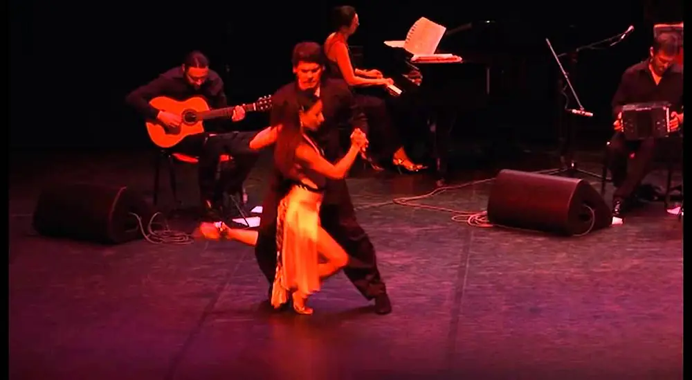 Video thumbnail for Festival Tango Argentin  Aix Les Bains 2013 Adrian Veredice y Alejandra Hobert 2ème passage