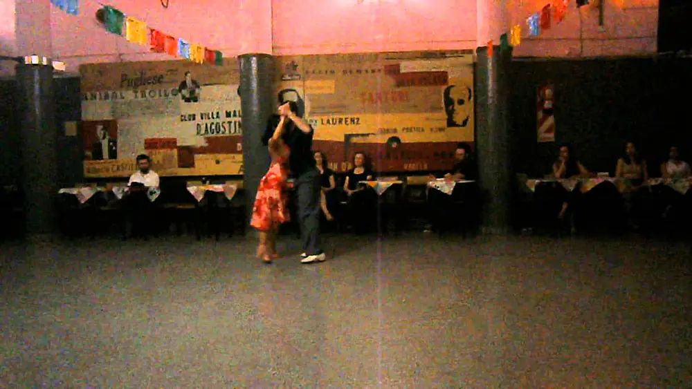 Video thumbnail for Corina Herrera y Pablo Rodriguez en El Motivo Tango 4/11/13
