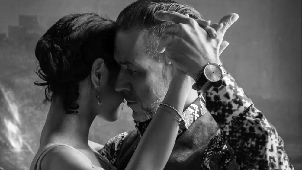 Video thumbnail for Dancing Piazzolla - Silvina Tse & Michael "El Gato" Nadtochi - Circolo Ufficiali - Bo