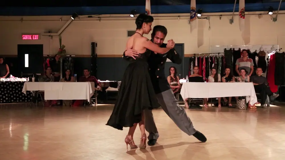 Video thumbnail for GUILLERMO BARRIONUEVO et MARIELA SAMETBAND "Que Importa" (tango)