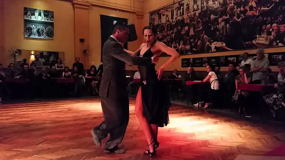 Video thumbnail for Adriel Bournissen y Soledad Mallo en Soho Tango - Negracha