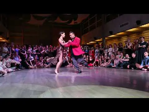 Video thumbnail for Mariano ''Chicho'' Frumboli & Juana Sepulveda dance Juan D'Arienzo's Jueves