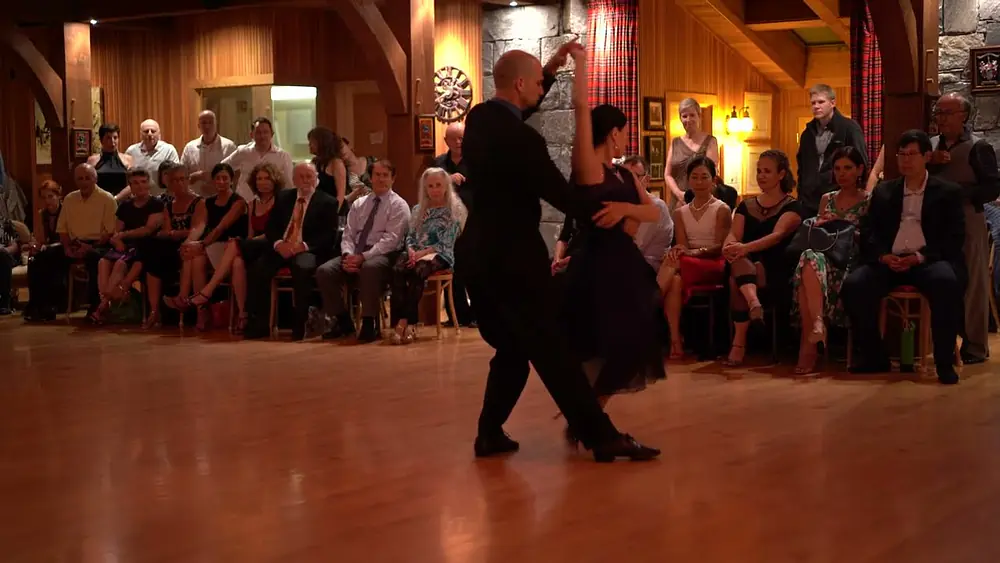 Video thumbnail for Guillermina Quiroga & Mariano Logiudice dancing to "La Cumparsita"