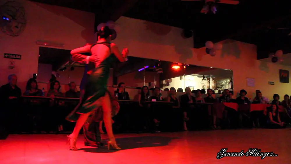 Video thumbnail for ROXANA SUAREZ Y SEBASTIAN ACHAVAL en MILONGA10 "Mujercitas Tango Festival" (Tango)