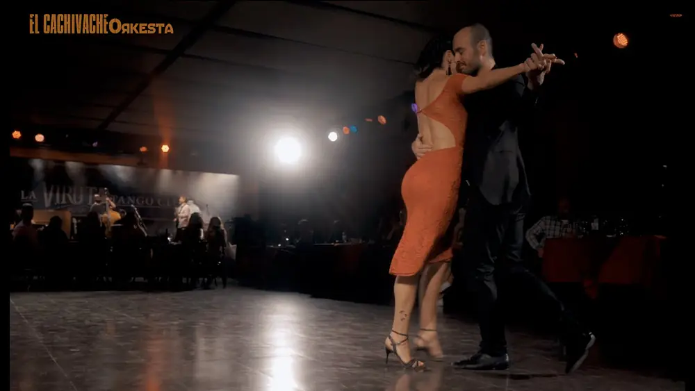 Video thumbnail for EL CACHIVACHE show en La Viruta milonga - Pablo Rodriguez y Mariana Dragone. Comme il faut. Tango