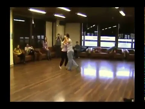 Video thumbnail for Pablo Rodriguez & Noelia Hurtado (2008) - Argentine Tango Walking - Caminata