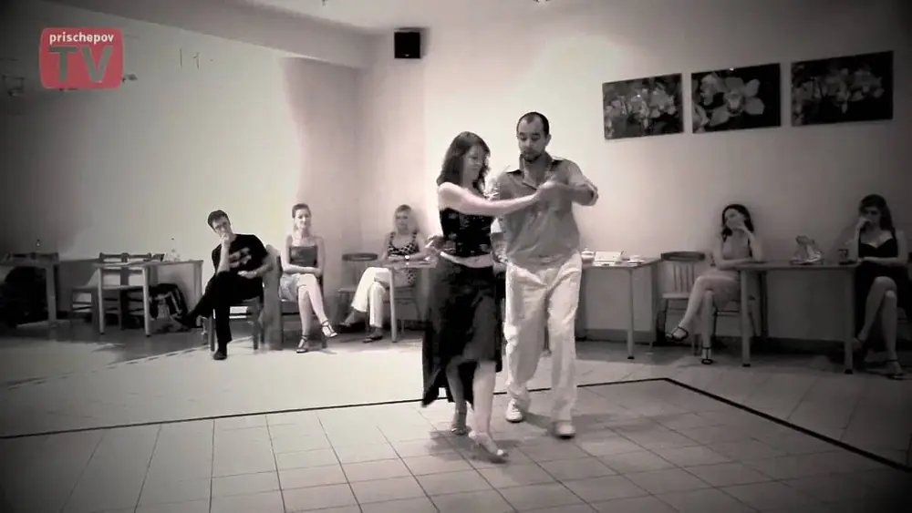 Video thumbnail for Facundo Jauregui and Samantha Di Paolo, Russia, Moscow, Milonga in "Romanov Dvor 2", 30.07.2010  (4)