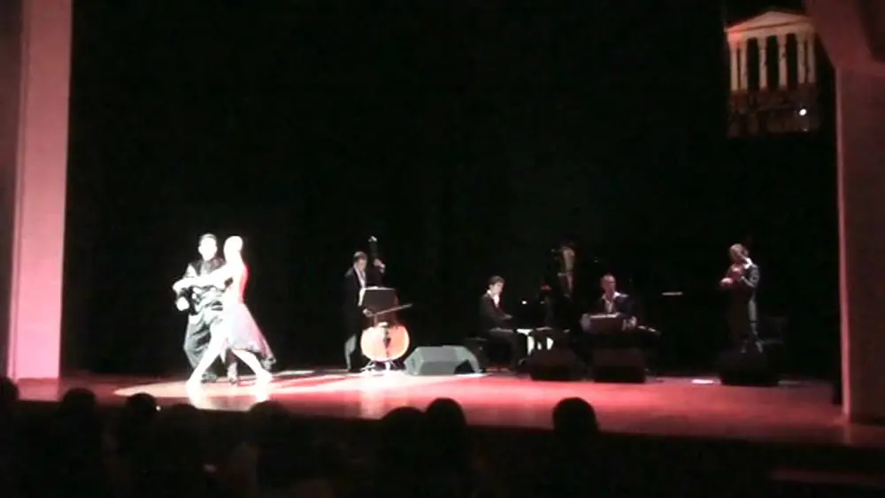 Video thumbnail for Sebastian Arce - Mariana Montes, Solo Tango orquesta "Tanguera"