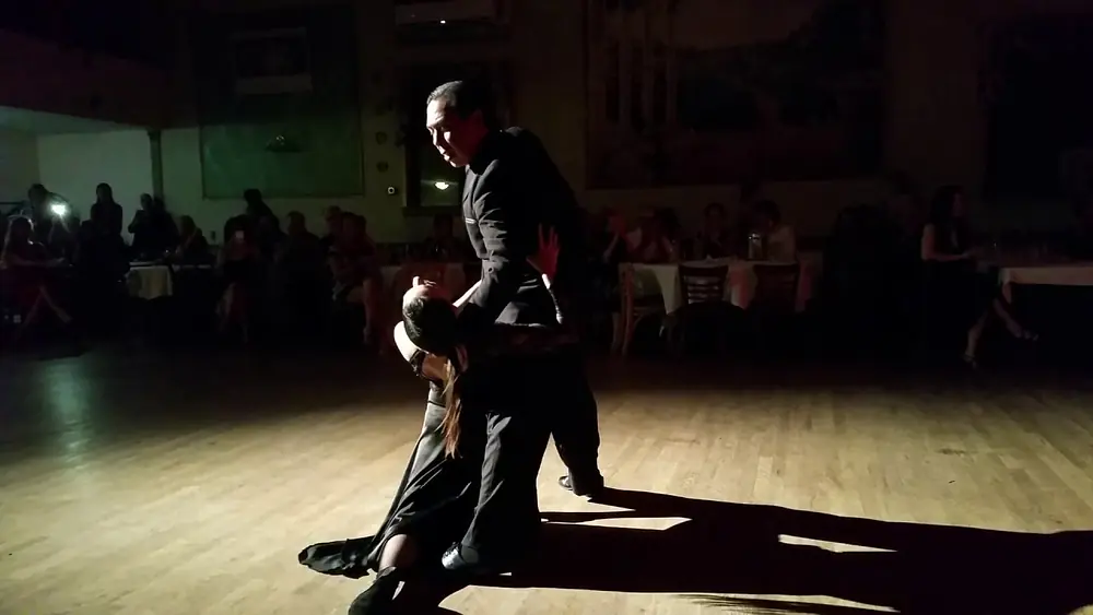 Video thumbnail for Argentine tango: Silvana Núñez & Ivan Leonardo Romero