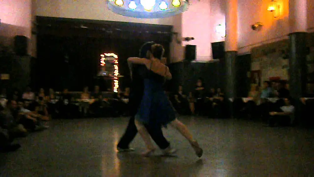 Video thumbnail for Jose Halfon y Virginia Cutillo en El Motivo Tango, 26/11/12