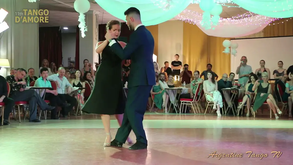 Video thumbnail for Anna Tikhomirova y Sergey Omelyanenko - (3/3) - Tango d'Amore Festival, Odessa 2019 - 26-07-2019