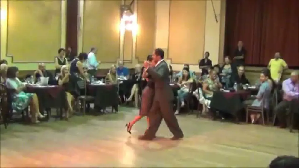 Video thumbnail for JENNY GIL y FRANK OBREGON Bailando el Tango INDIFERENCIA en YIRA YIRA MILONGA