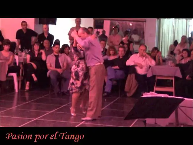 Video thumbnail for COCA Y OSVALDO CARTERY Bailando el Tango COLOR CIELO en FLOREAL MILONGA