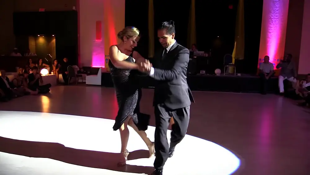 Video thumbnail for Sebastian Arce & Noelia Hurtado & Carlos Espinosa?! it takes 3 to tango!