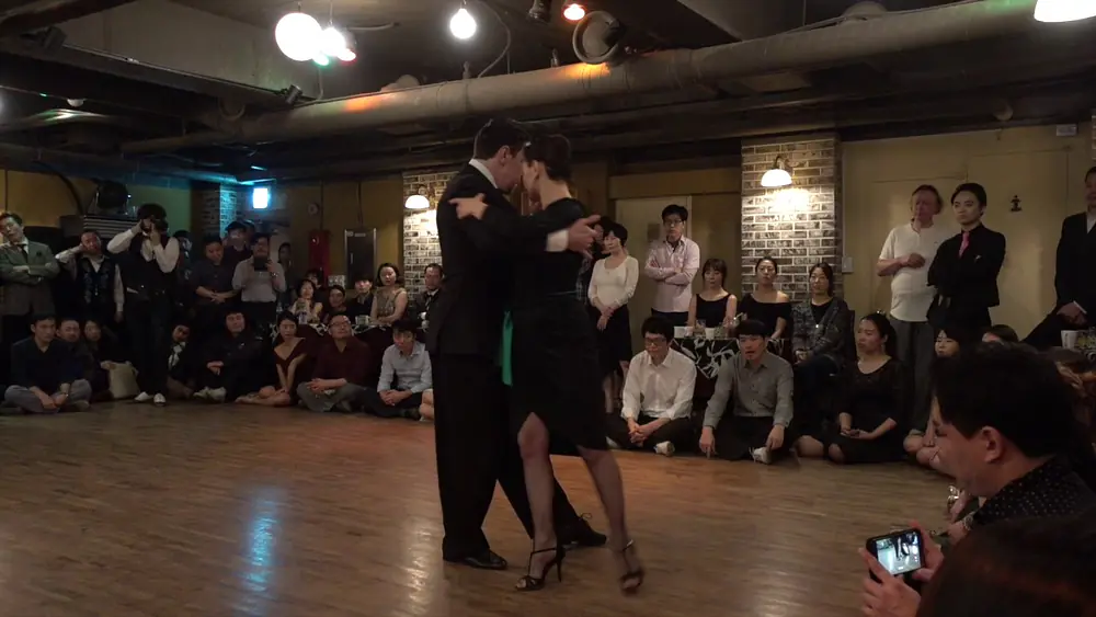 Video thumbnail for Sergey y Anna Sokhnenko #2 @Tango O Nada, 19th Feb. 2017, Mercury Milonga