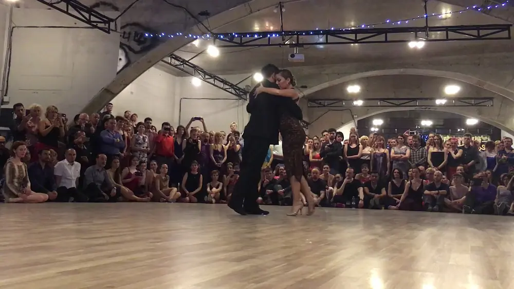 Video thumbnail for Carlitos Espinoza & Noelia Hurtado. Tesoromio Tango Weekend, Kiev 20.05.2017 1/5