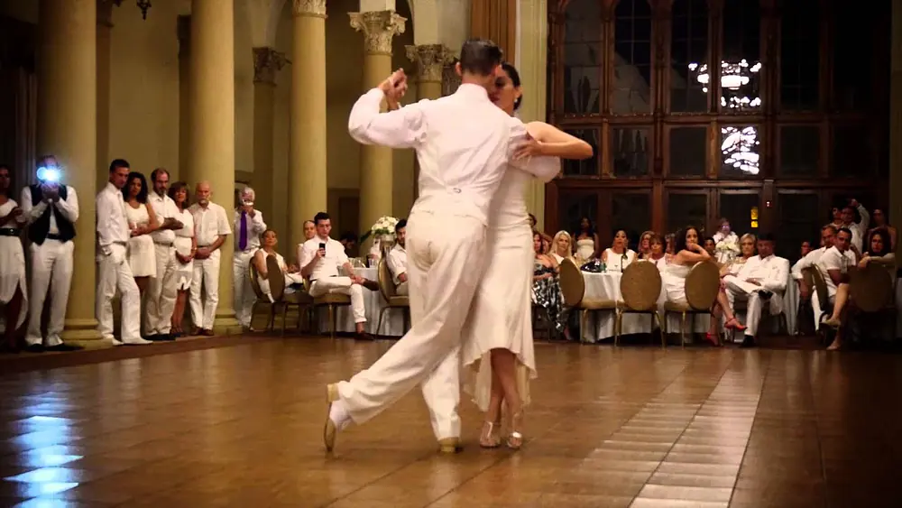 Video thumbnail for Alma de Tango Signature White Party 2014 - Monica Llobet & Richard Council, A Mis Compañeros