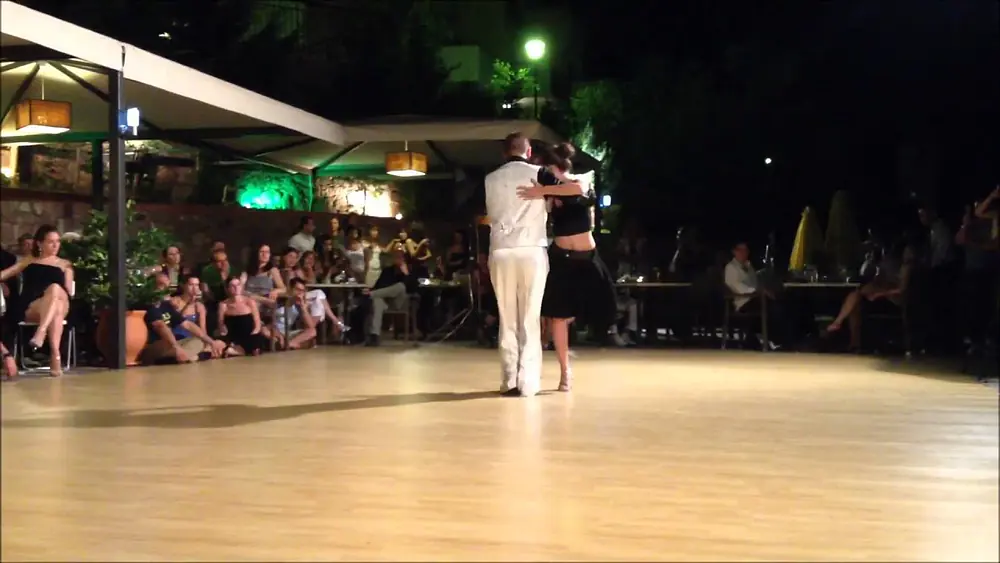 Video thumbnail for Mert Moran y Beliz Zorlu/Todo/2.Lesvos Tango Meeting (Video 1/3)