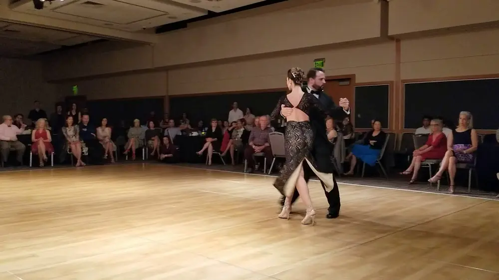 Video thumbnail for Daniela Roig & Hernan Prieto  - performance at Dream Tango Festival on May 25, 2019 (2 of 2)
