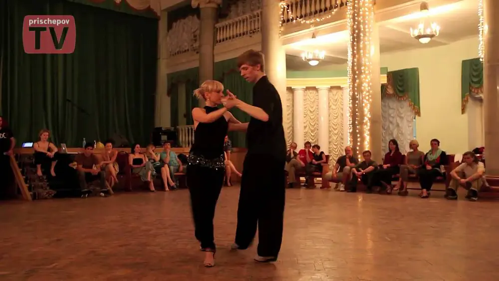 Video thumbnail for Vladimir Makhalov & Ekaterina Koptelova, Russia, Moscow, Milonga in "Ekaterina's Palace"