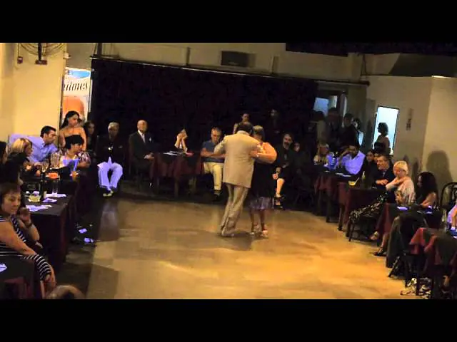 Video thumbnail for Jorge Dispari y Maria del Carmen Romero en Porteño y Bailarin 2013 - 1