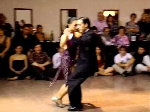 Video thumbnail for Jonathan Spitel y Betsabet  Flores en La Plata, Milonga  El Abrazo