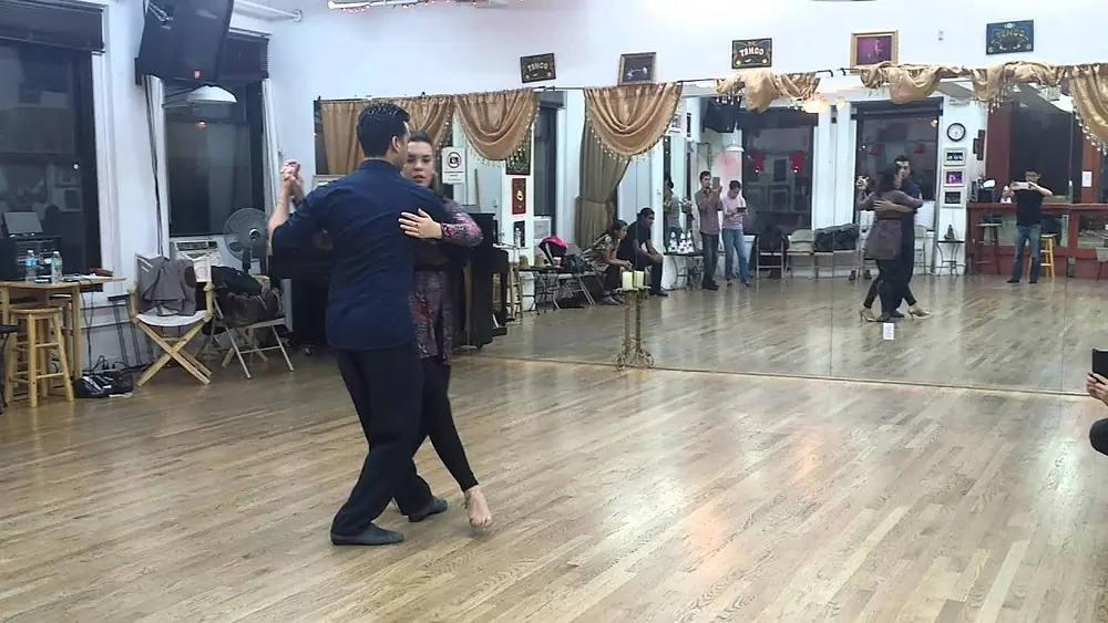 Video thumbnail for Argentine tango workshop: Facundo de la Cruz & Paola Sanz - technique giros & paradas