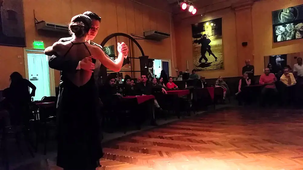 Video thumbnail for Adriel Bournissen y Soledad Mallo en Soho Tango - El bazar de los jueguetes