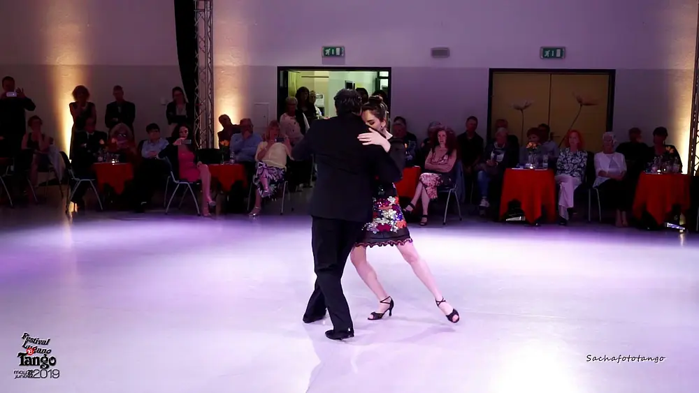 Video thumbnail for Fabian Salas y Lola Diaz, Festival Lugano Tango 2019 (CH), (2)