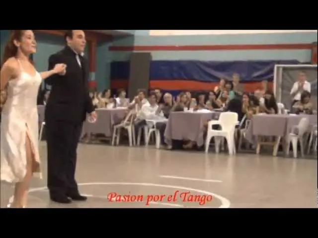 Video thumbnail for PAOLA TACCHETTI y JOSE LUIS FERRARO bailando el tango  YA LO VES en la MILONGA EL PISOTON
