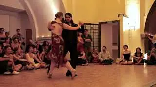 Video thumbnail for Ariadna Naveira e Fernando Sanchez alla Milonga Sì - 29.10.2013