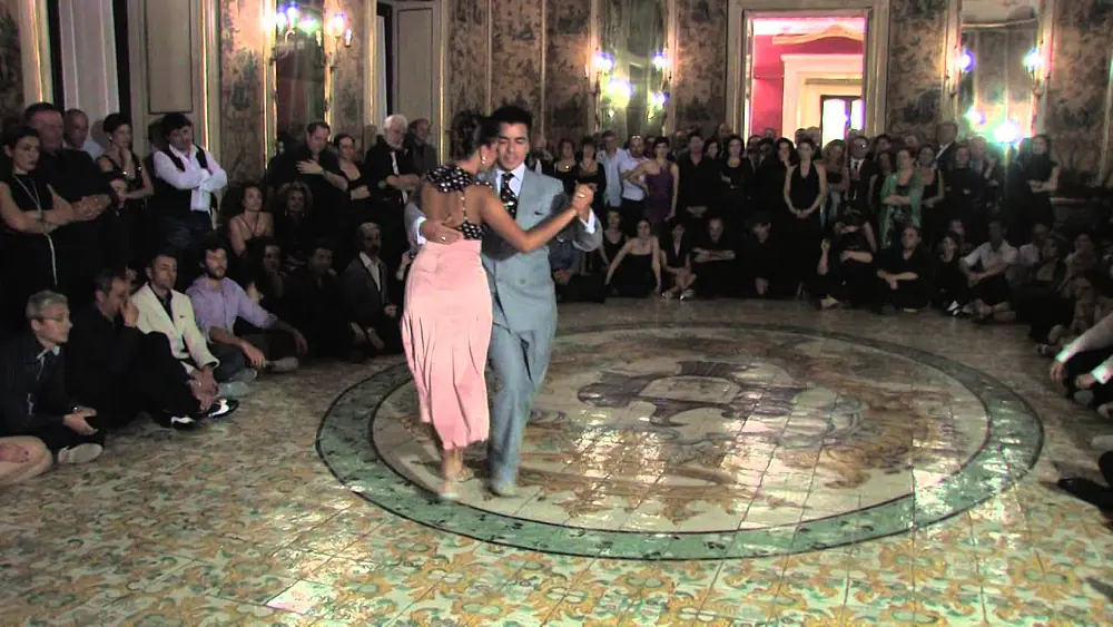 Video thumbnail for Milonga a Palazzo - Roxana Suarez y Sebastián Achaval 2/4