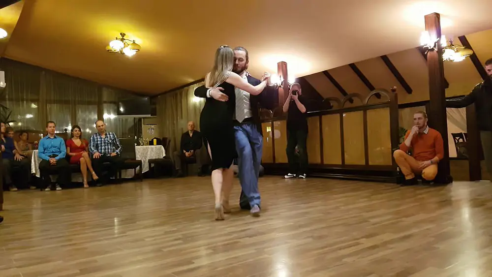 Video thumbnail for Horia Pop y Ioana Lascu, Tango Story 4.(1)