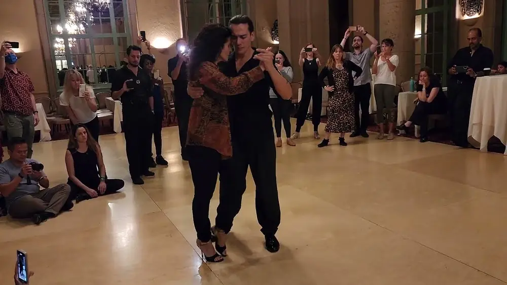 Video thumbnail for Argentine tango workshop - Gavito/Duran style: Marcela Duran & Carlos Barrionuevo - El abrojito