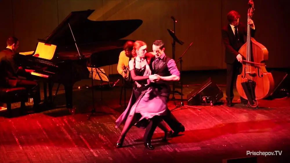 Video thumbnail for Vlada Zakharova and Andrey Makarov, Passional Orquestra, 3-4, MMDM, 25.04.2016