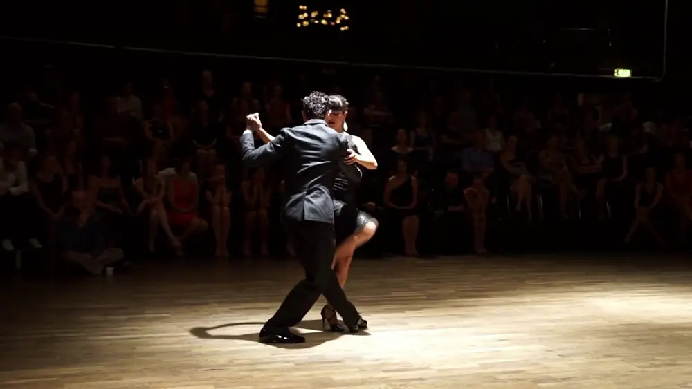 Video thumbnail for Federico Naveira & Sabrina Masso in Stockholm • Tango argentino