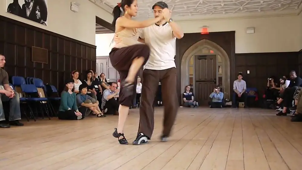 Video thumbnail for Homer & Cristina Ladas at Yale: 'Braving Biagi' -  Pivot/No-Pivot Wrap