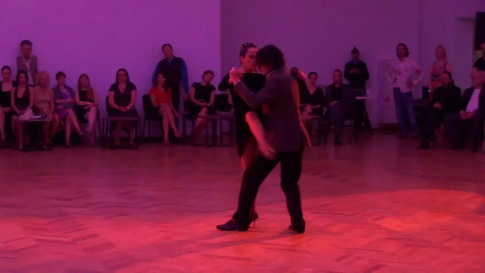 Video thumbnail for Performance of Federico Naveira and Sabrina Masso. FDT17. 091217/3