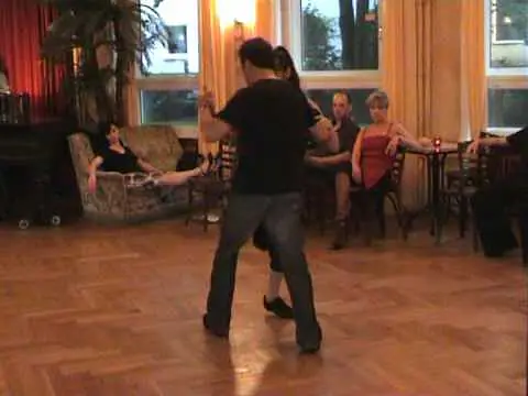 Video thumbnail for Tango Argentino práctica Karin Solana y Gustavo Vidal 15.07.2009