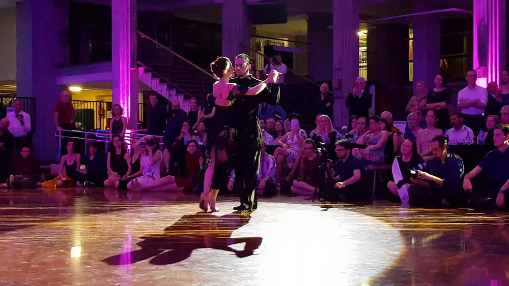 Video thumbnail for Juan Malizia & Manuela Rossi @ Recuerdo Tango Festival, Warsaw 2019 2/4